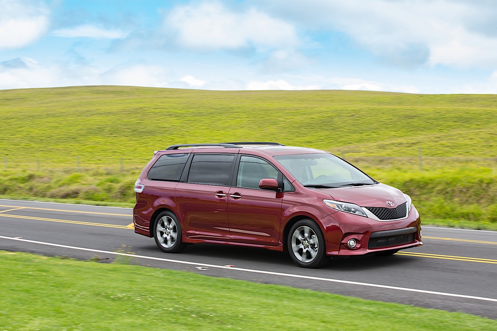 Toyota Sienna photo 15