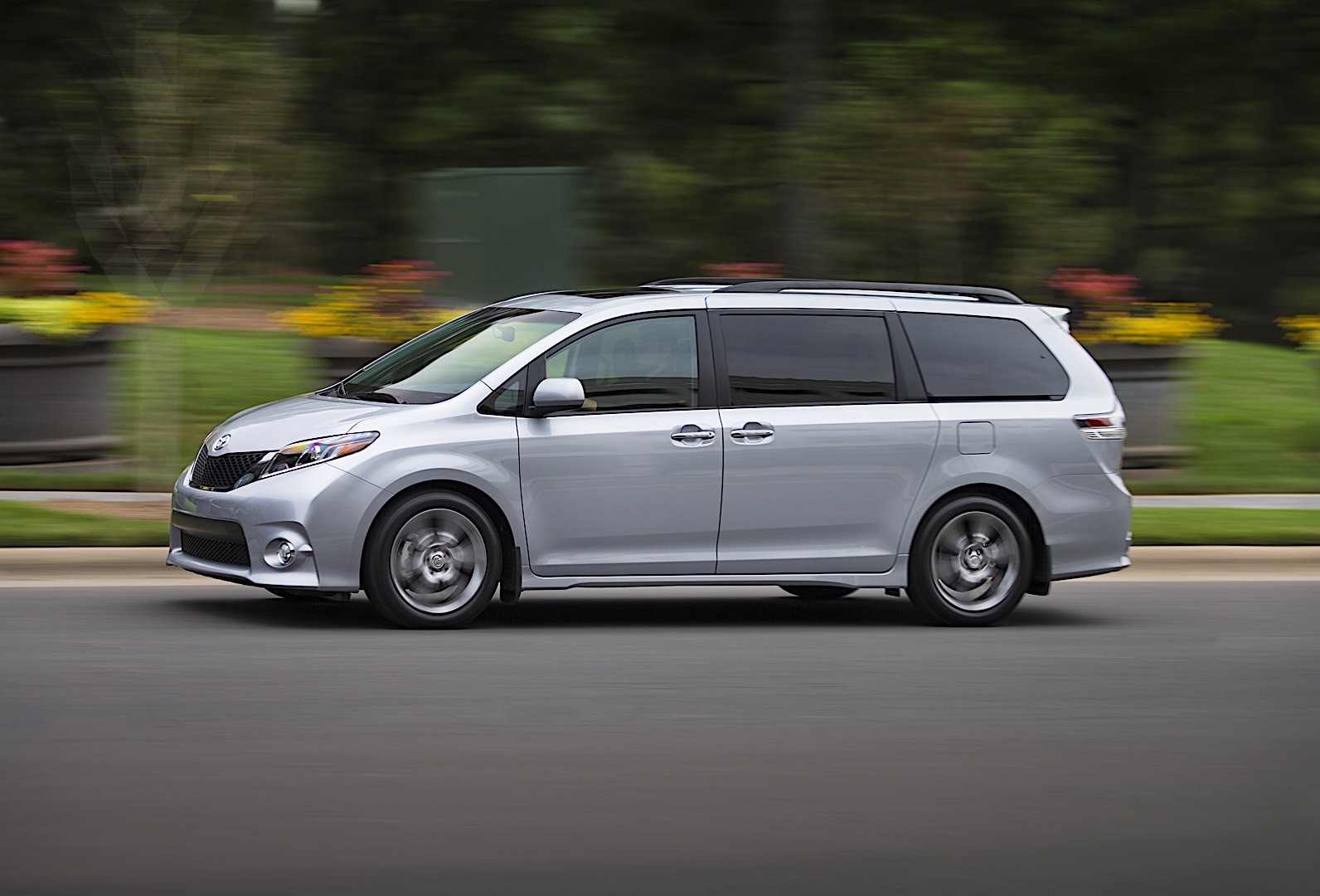 Toyota Sienna photo 24