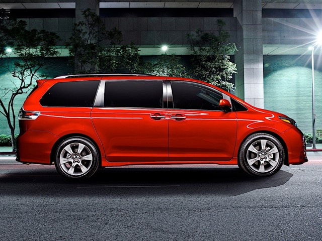 Toyota Sienna photo 26