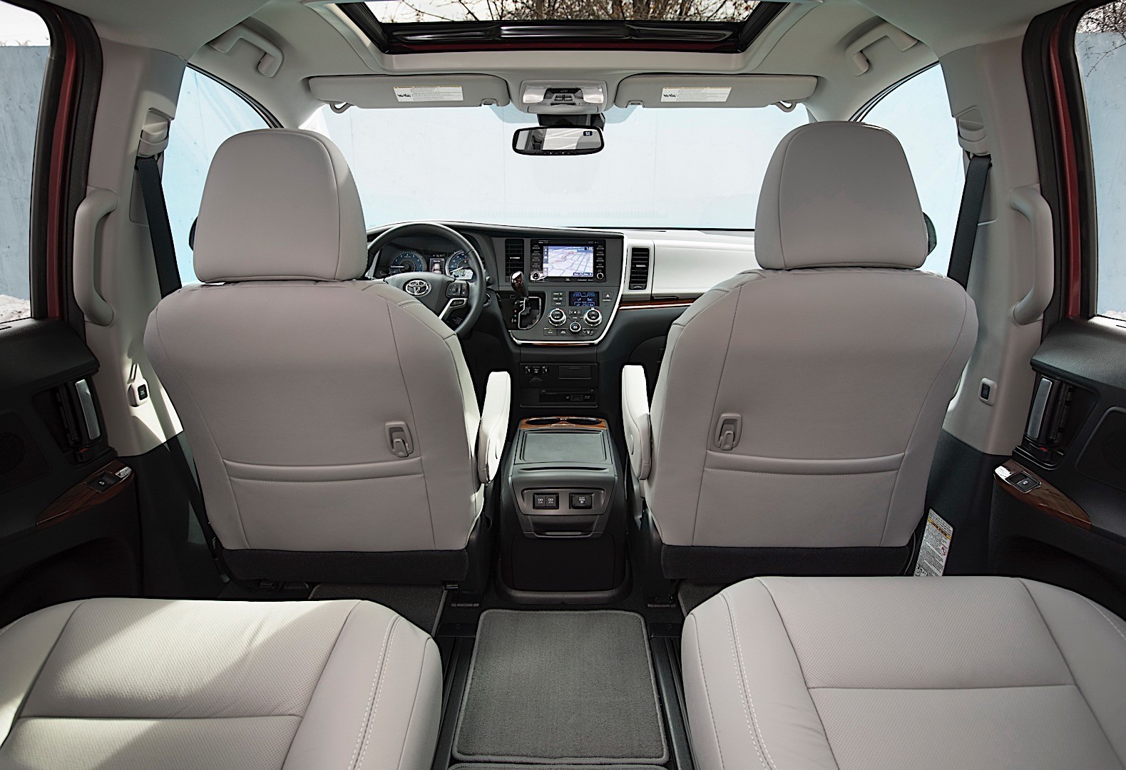 Toyota Sienna photo 51