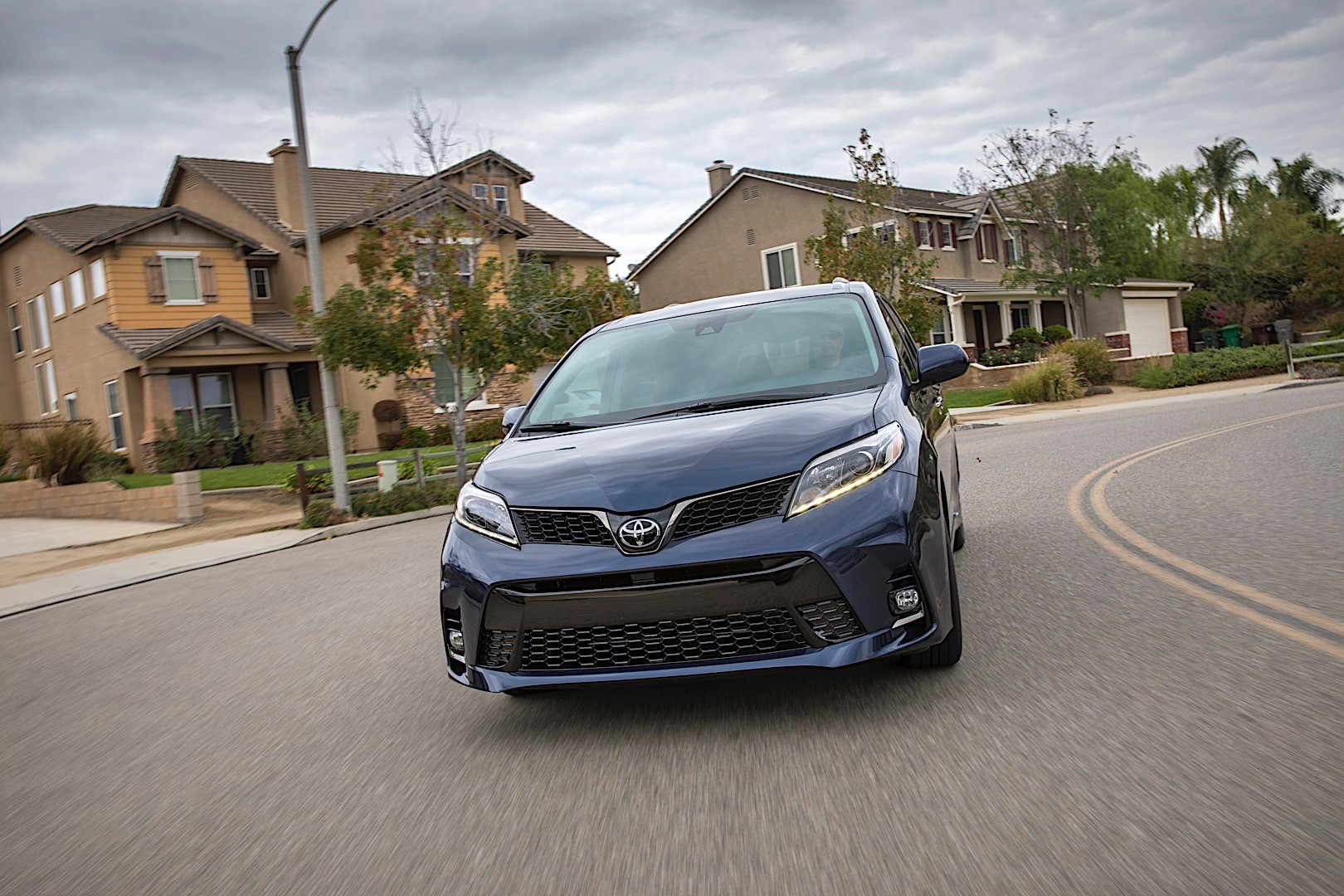 Toyota Sienna photo 20