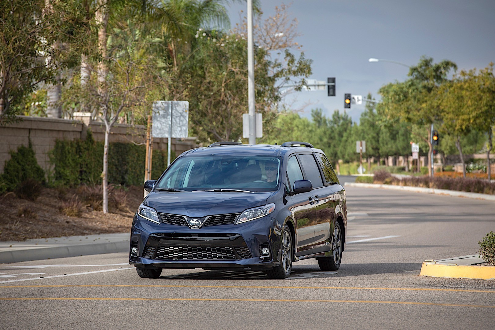 Toyota Sienna photo 25