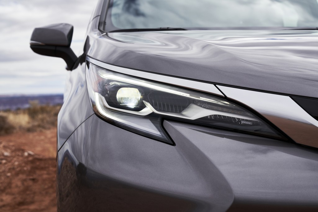 Toyota Sienna photo 13