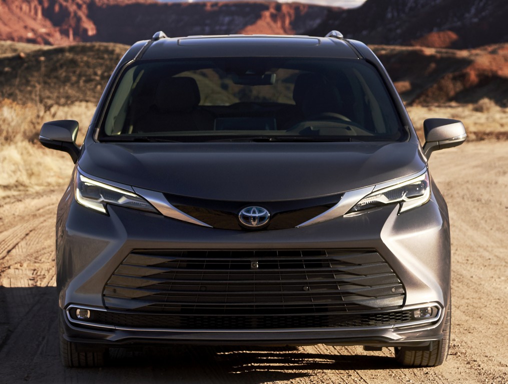 Toyota Sienna photo 16