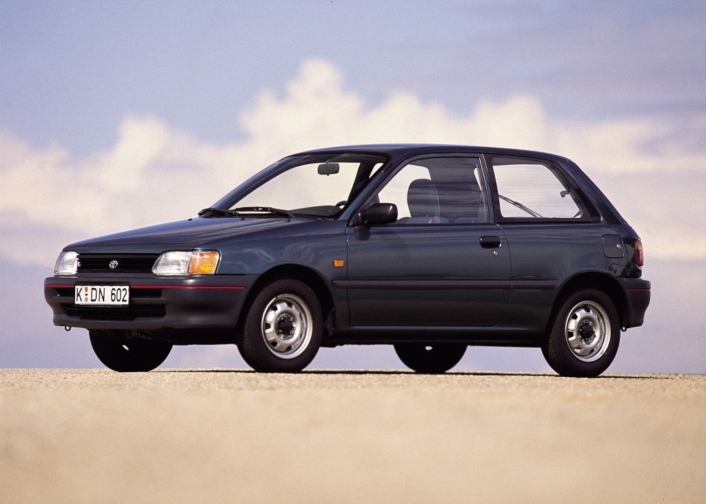 Toyota Starlet 3 Doors photo 3
