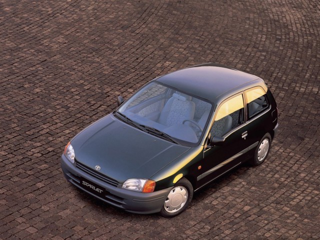 Toyota Starlet 3 Doors photo 4