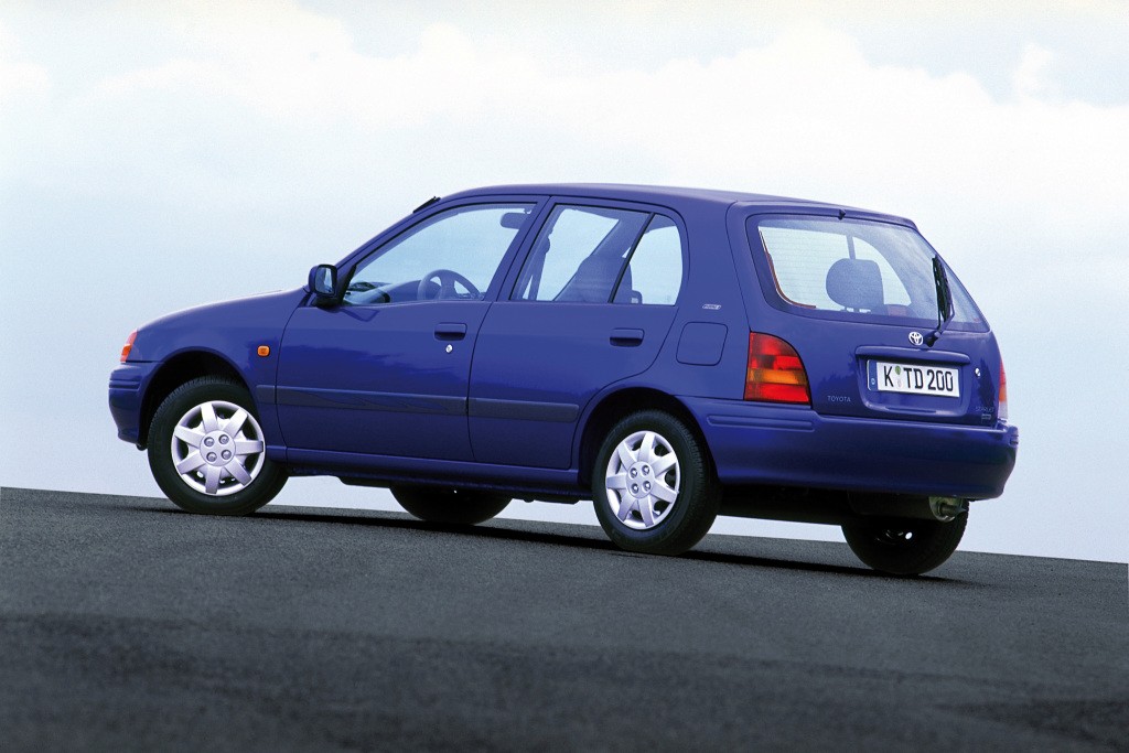 Toyota Starlet 3 Doors photo 8