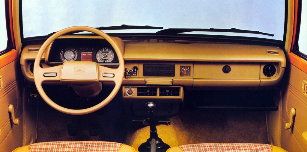 Toyota Starlet 5 Doors photo 7