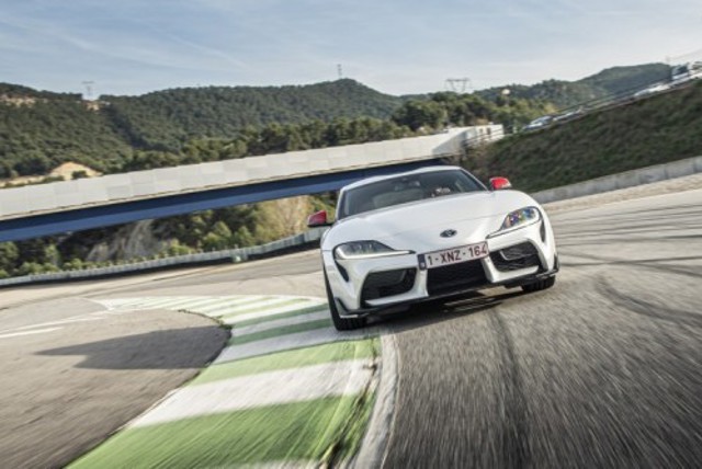 Toyota Supra photo 101