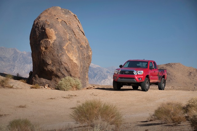 Toyota Tacoma photo 13