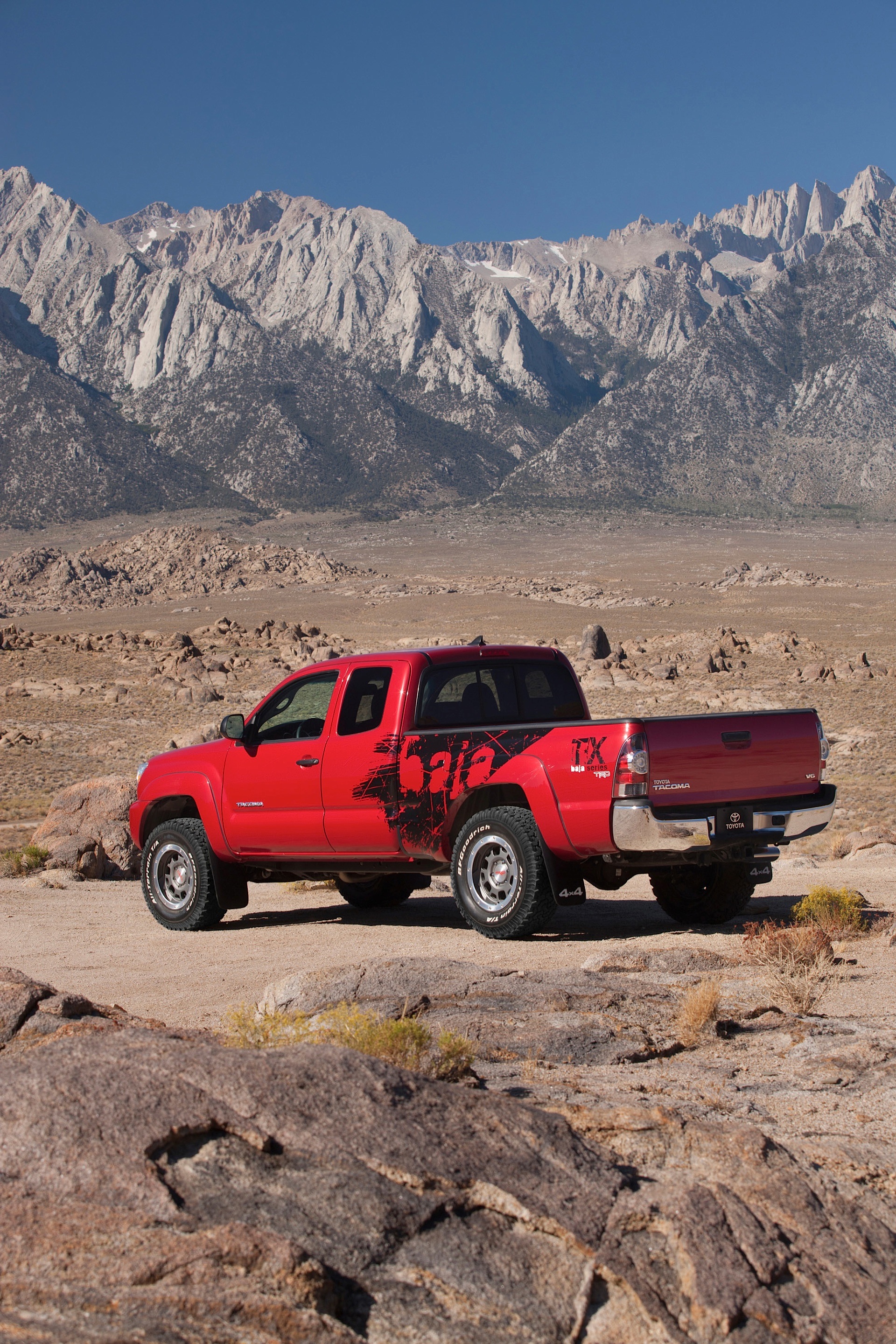 Toyota Tacoma photo 15