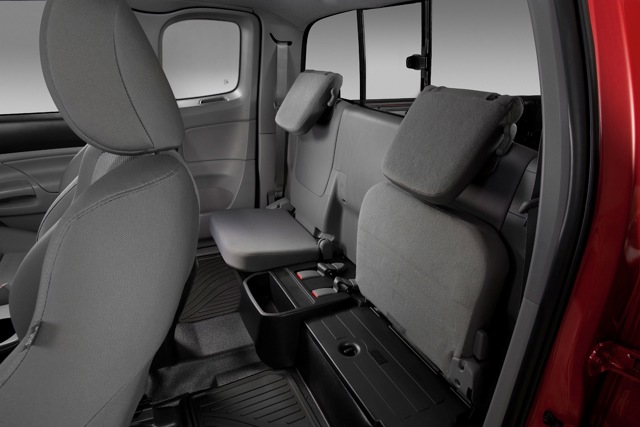 Toyota Tacoma photo 64