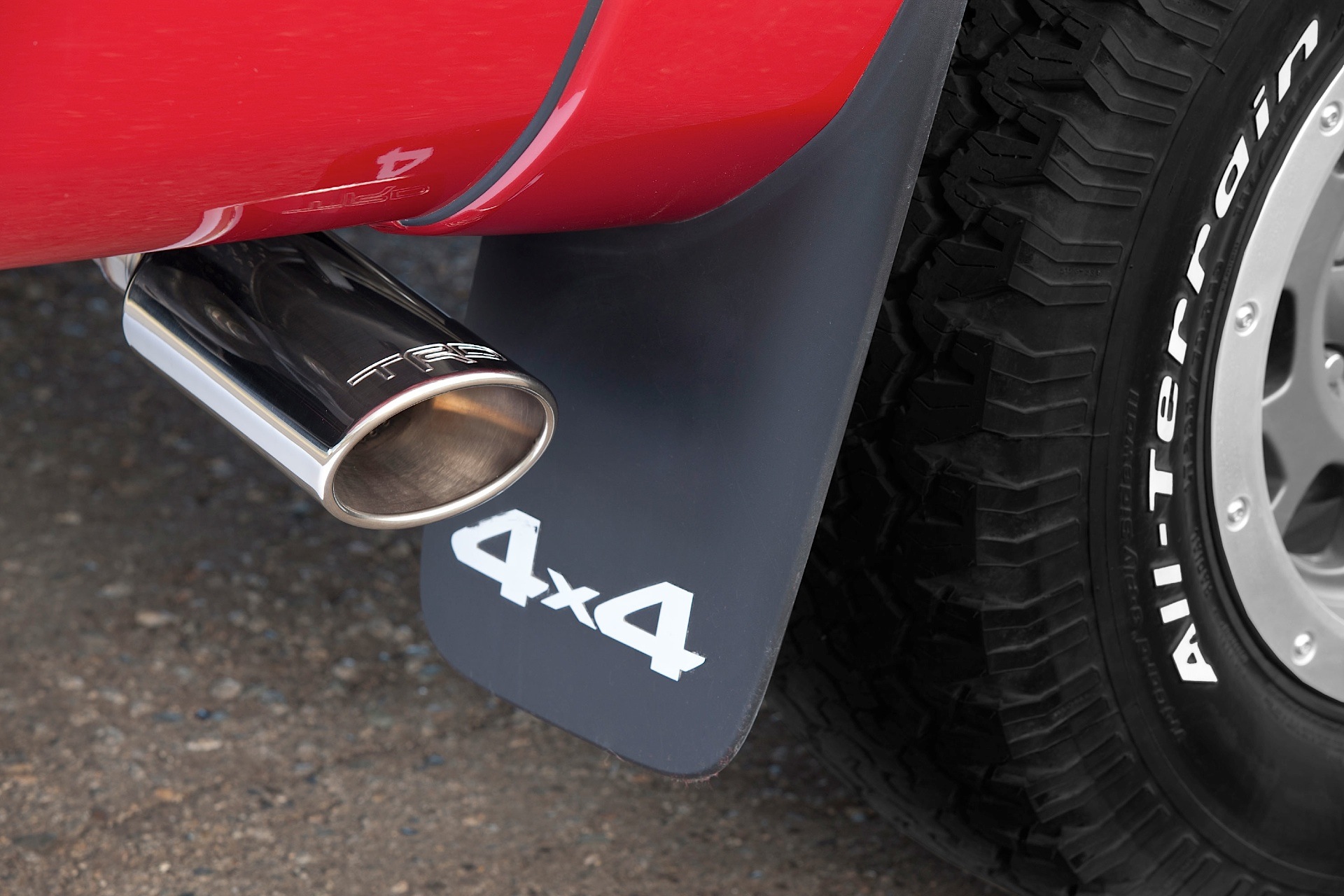 Toyota Tacoma photo 27