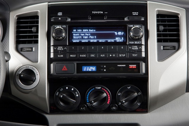 Toyota Tacoma photo 69