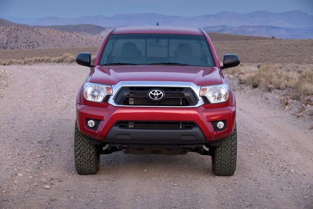 Toyota Tacoma photo 33