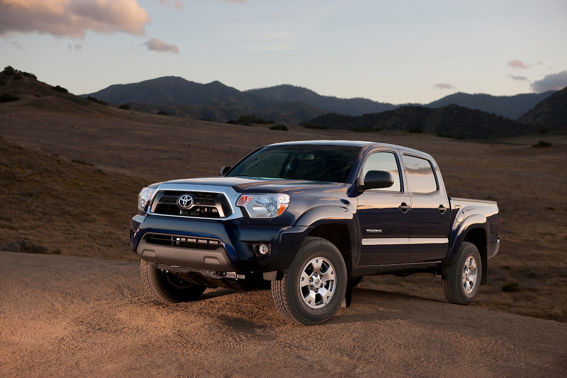 Toyota Tacoma photo 43