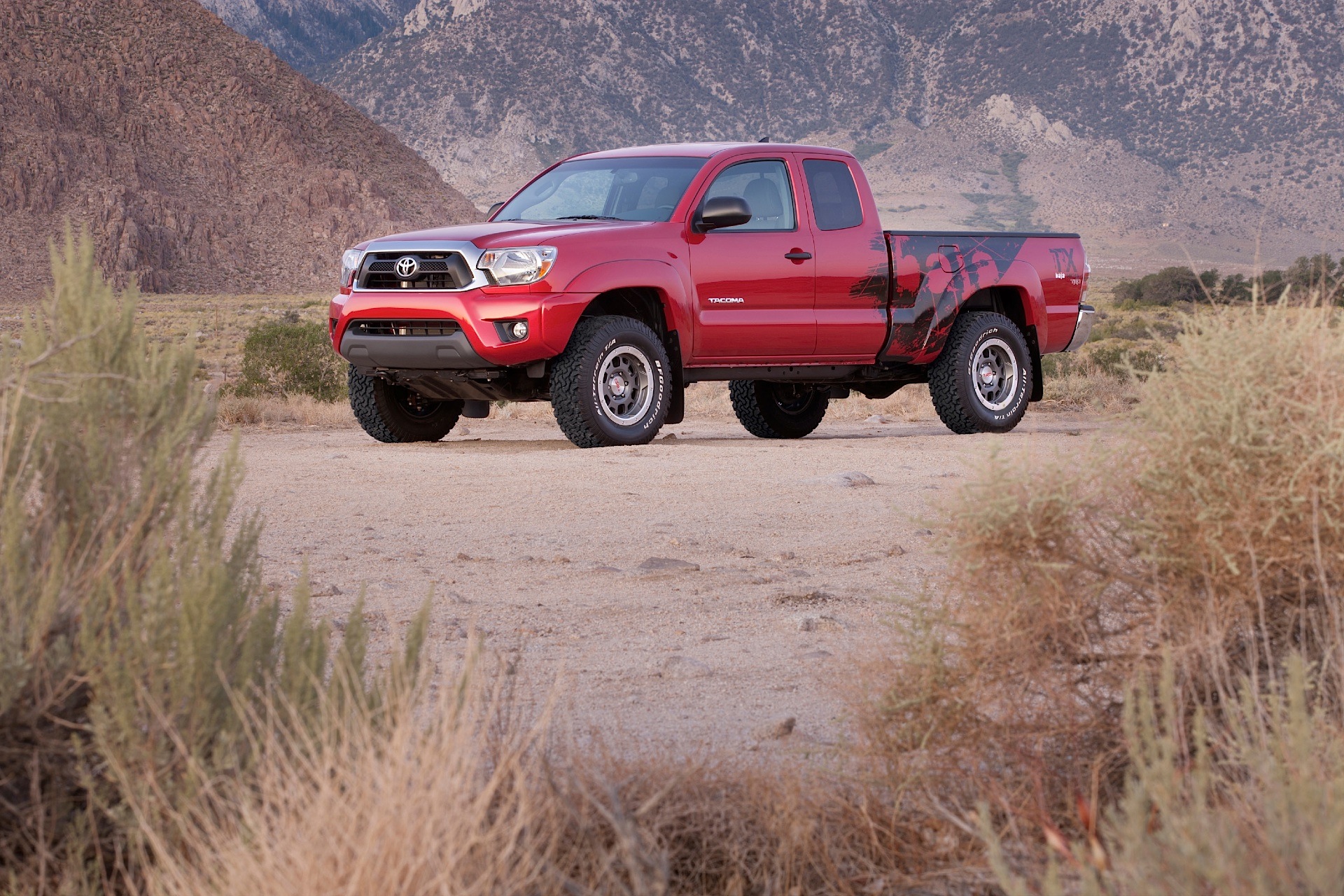 Toyota Tacoma photo 6