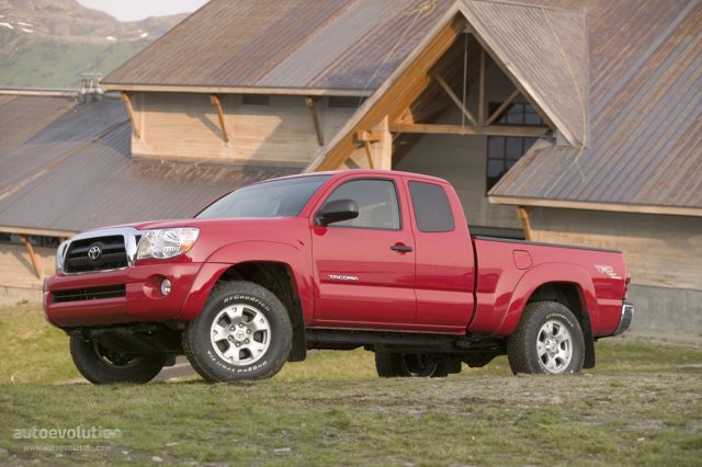 Toyota Tacoma photo 1