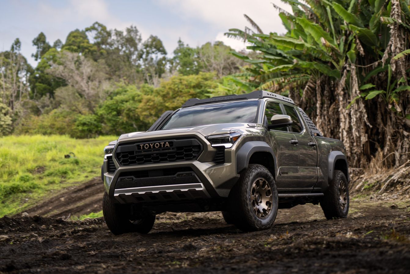 Toyota Tacoma photo 9