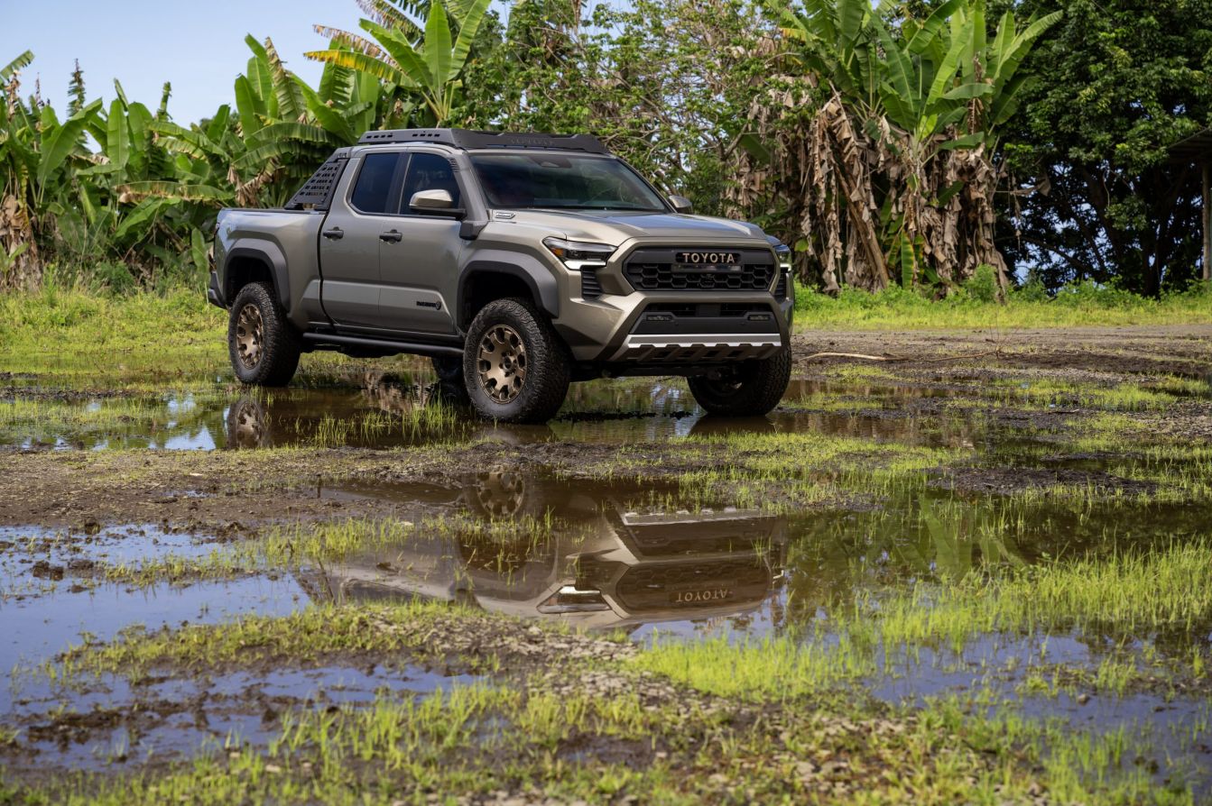Toyota Tacoma photo 12