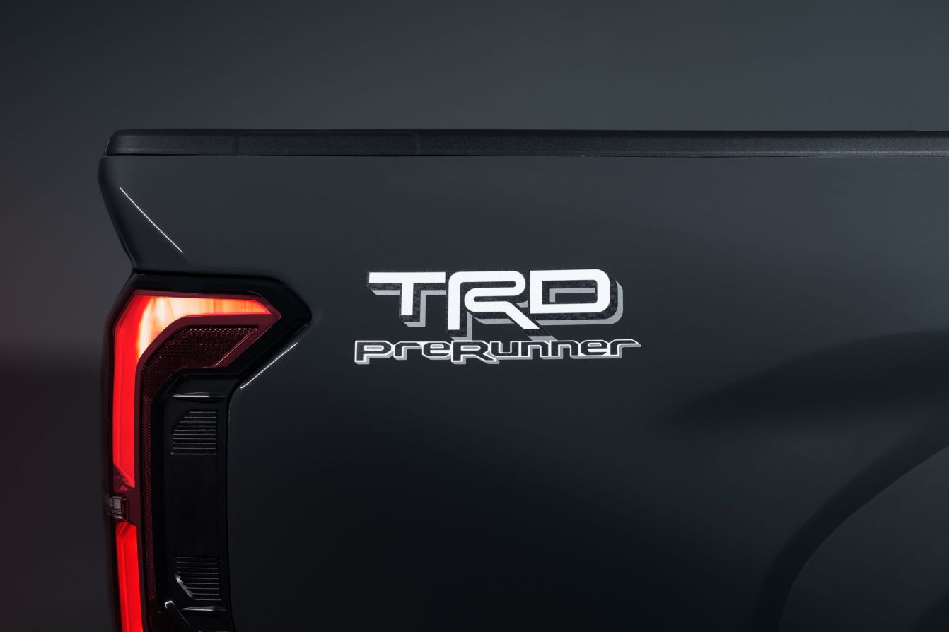 Toyota Tacoma photo 46