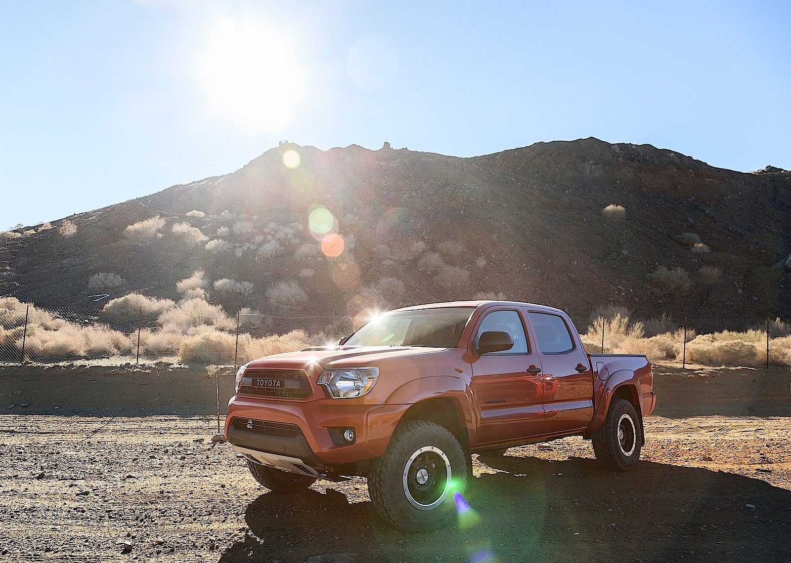 Toyota Tacoma photo 22