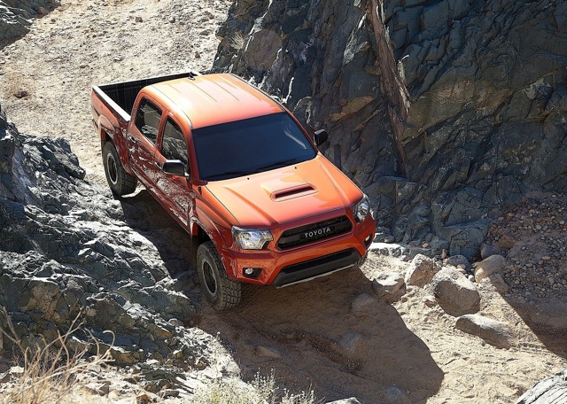 Toyota Tacoma photo 23
