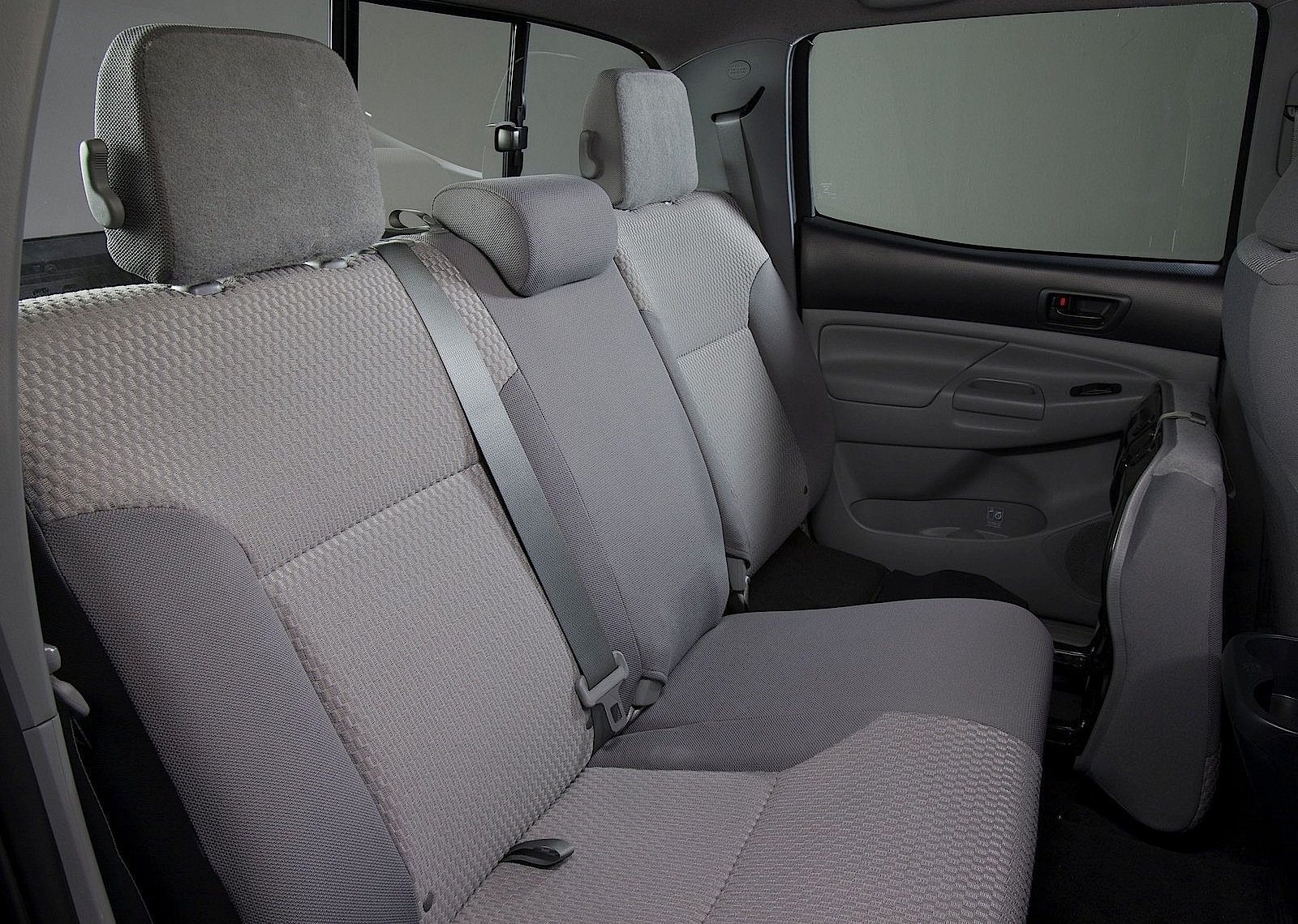 Toyota Tacoma photo 37