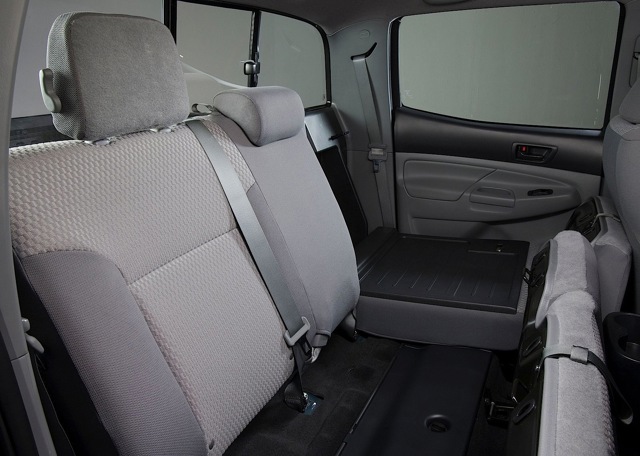 Toyota Tacoma photo 38