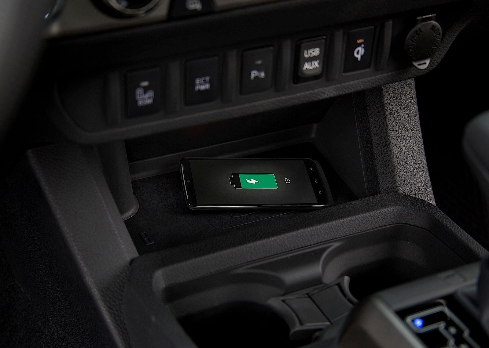 Toyota Tacoma photo 33