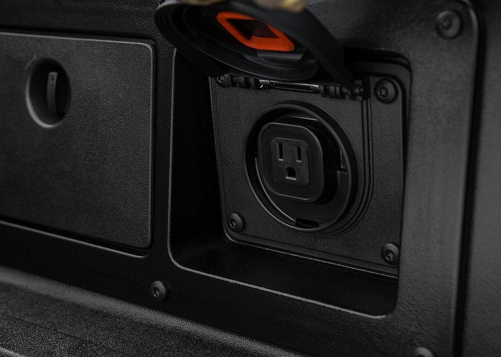 Toyota Tacoma photo 37