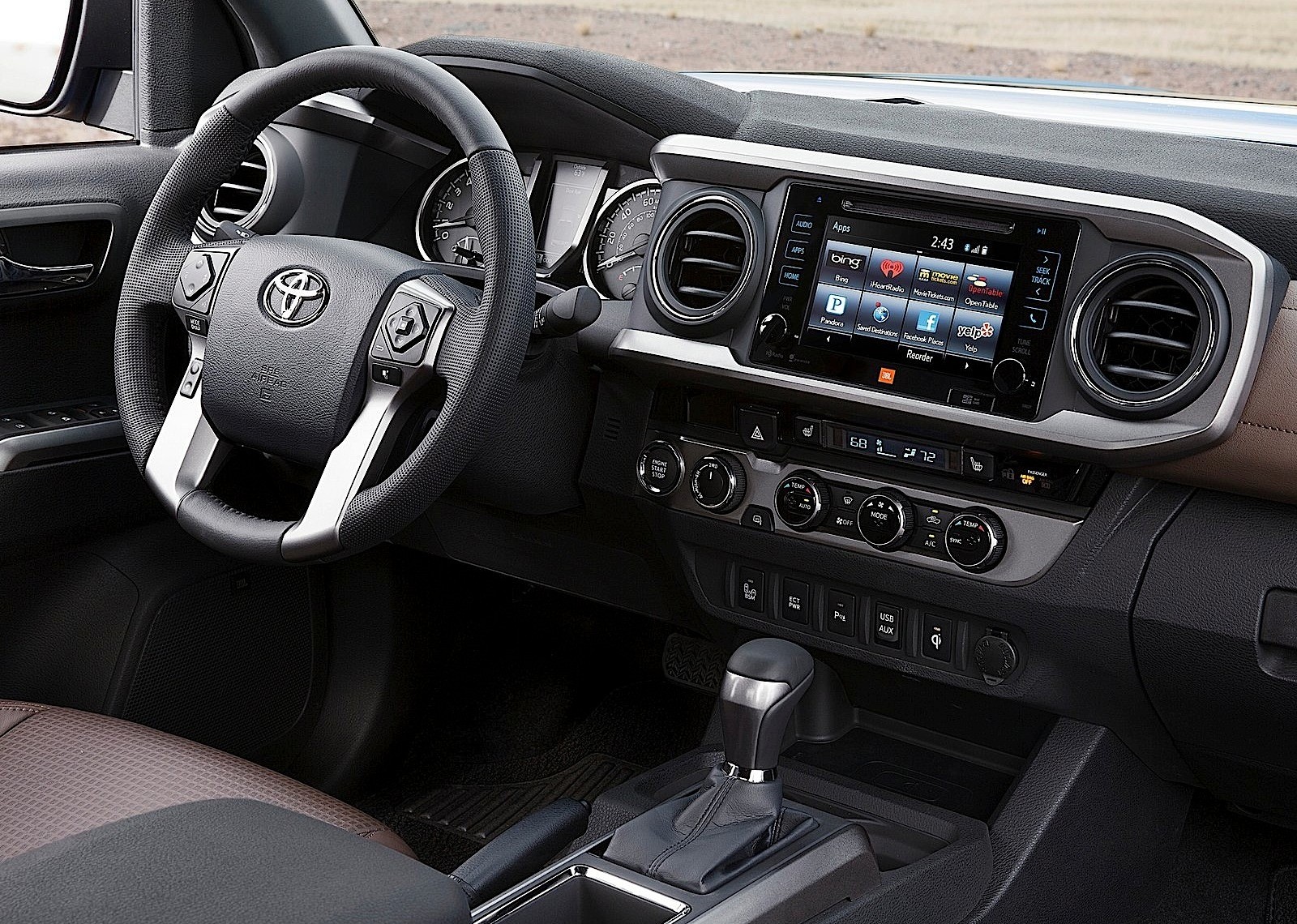 Toyota Tacoma photo 38