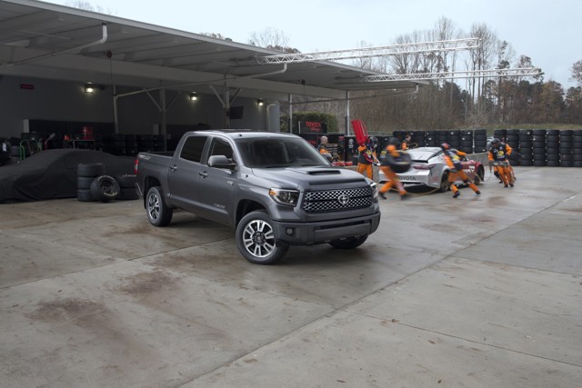 Toyota Tundra foto 21