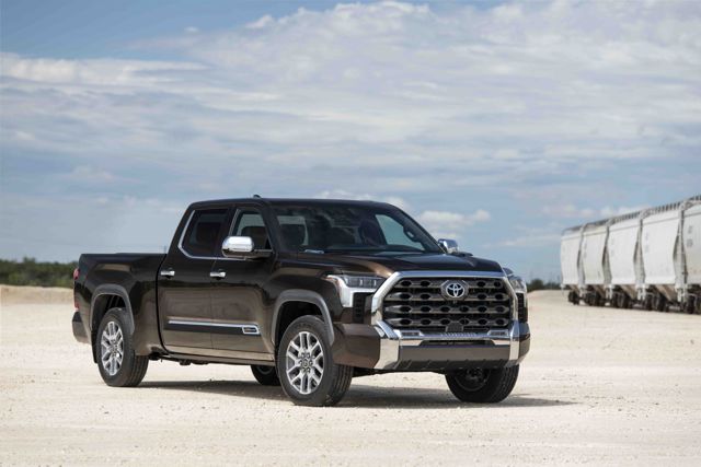 Toyota Tundra foto 2
