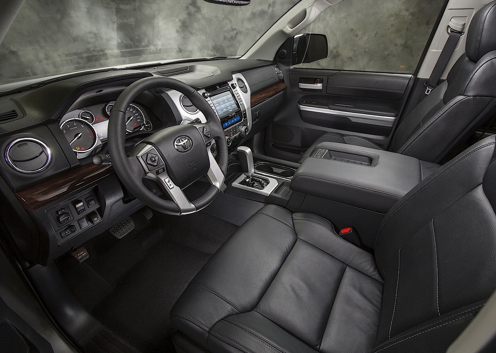 Toyota Tundra photo 45