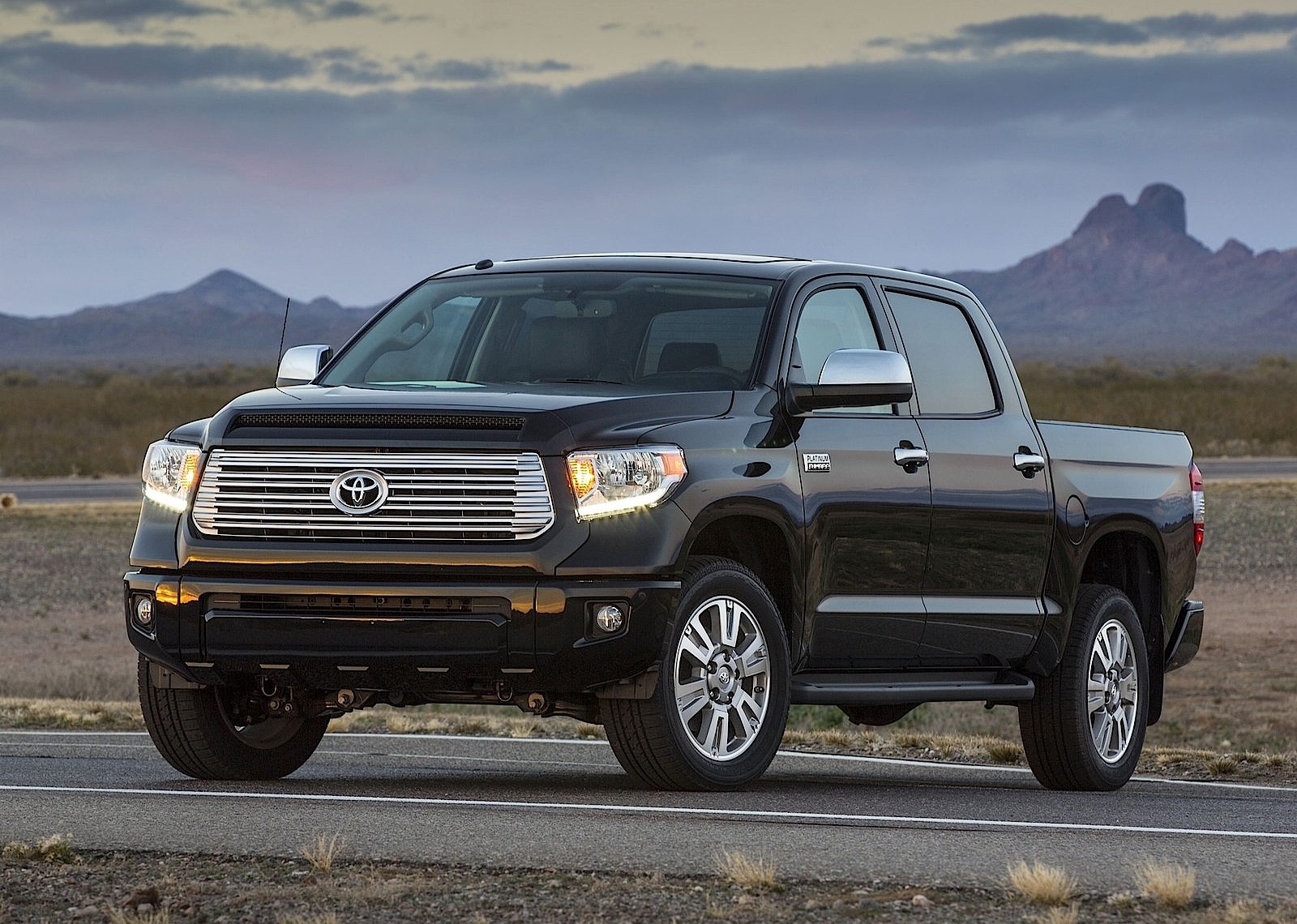 Toyota Tundra photo 19