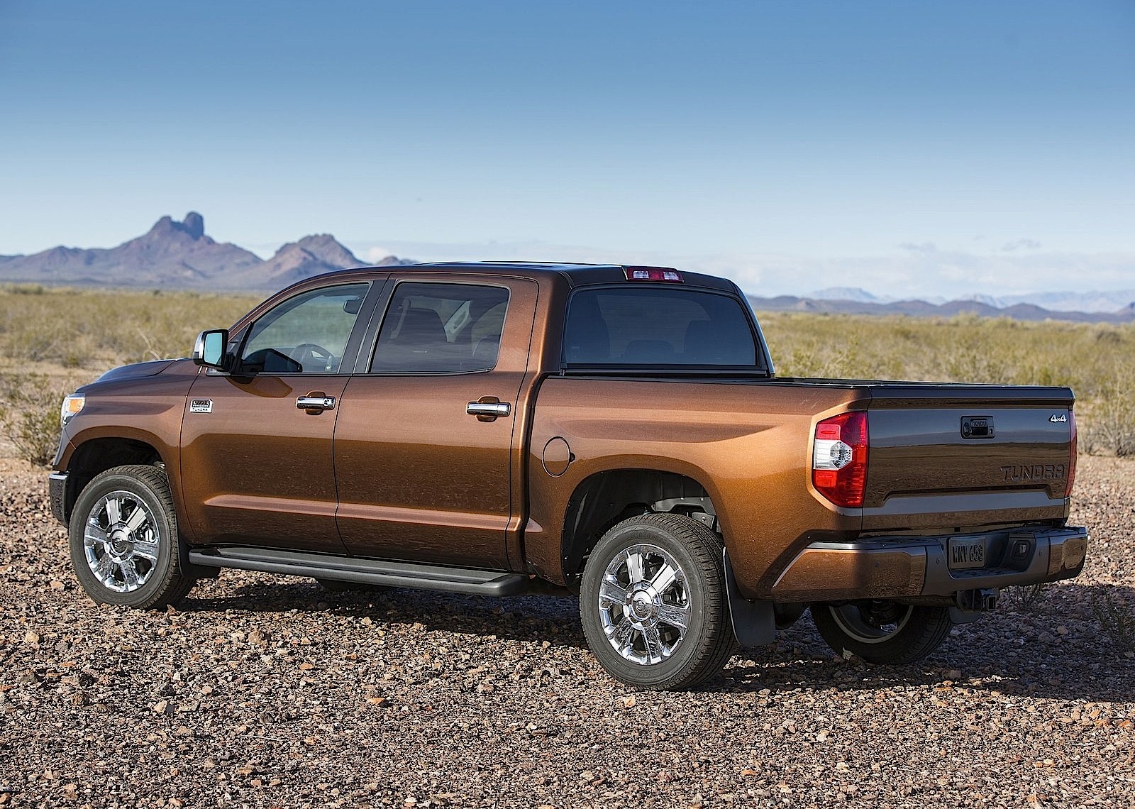 Toyota Tundra photo 32