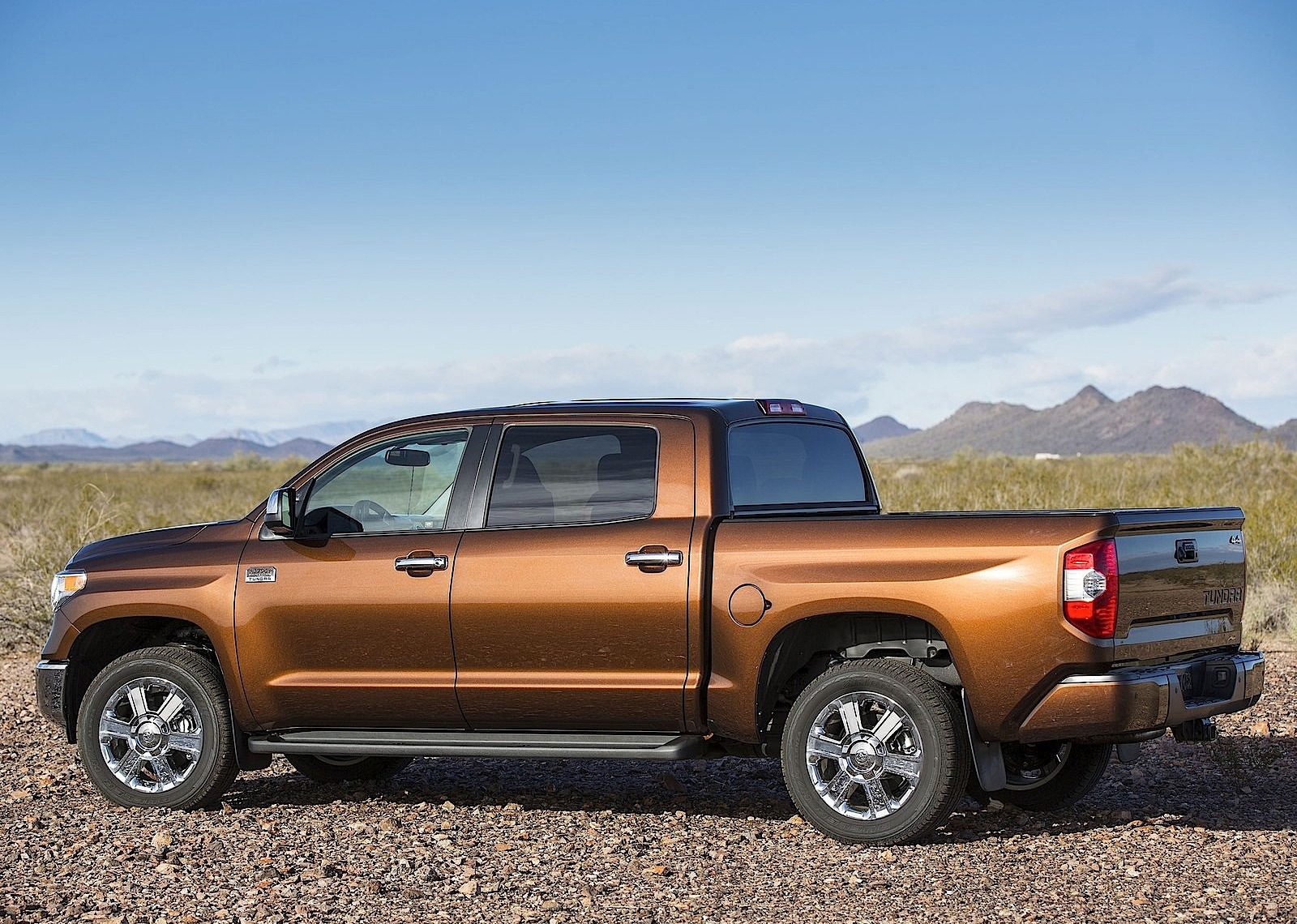 Toyota Tundra photo 35