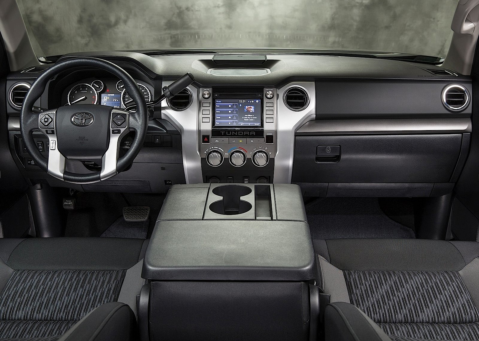 Toyota Tundra photo 48