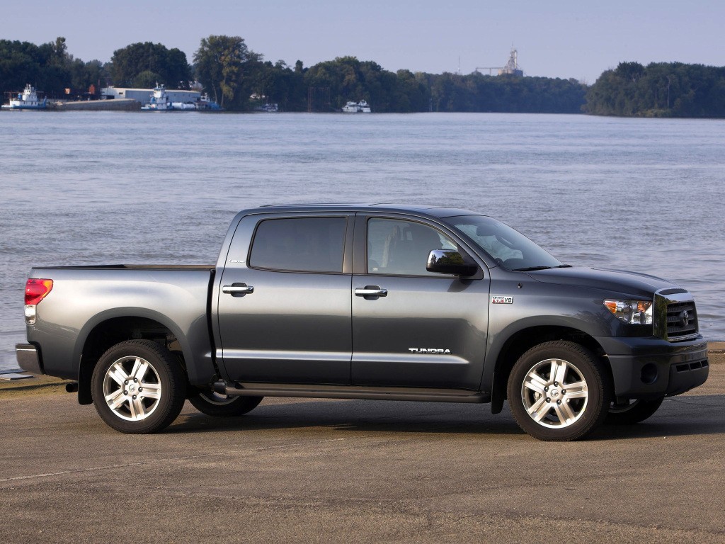 Toyota Tundra photo 13