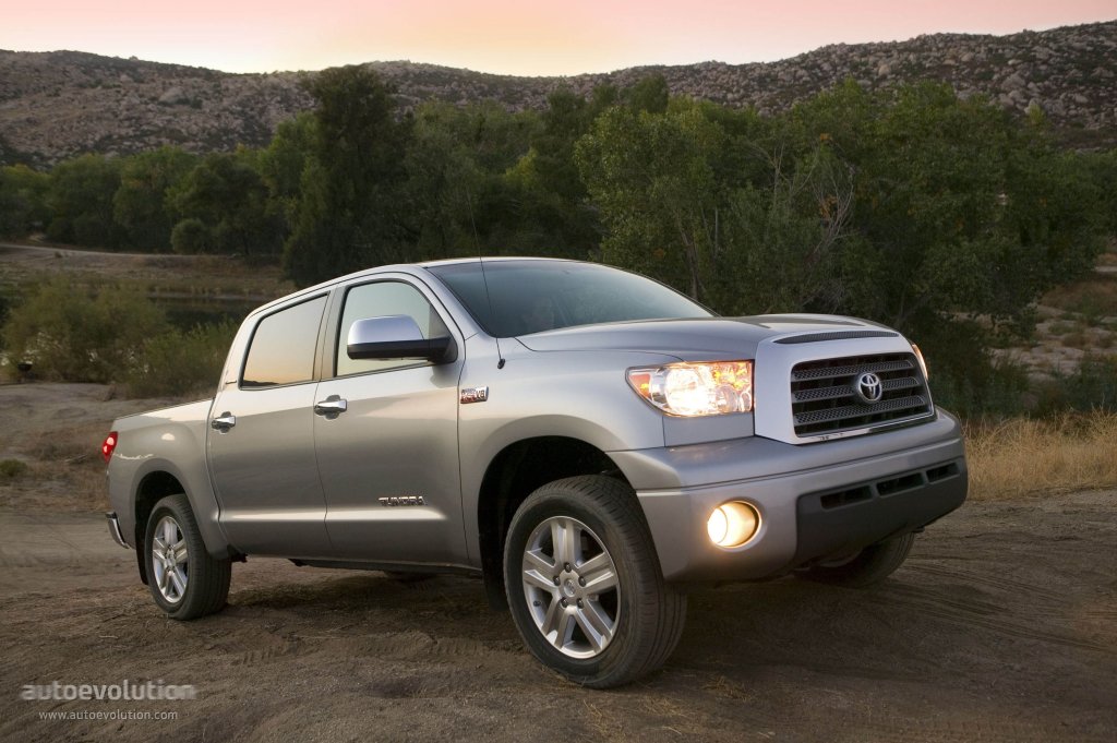 Toyota Tundra photo 4