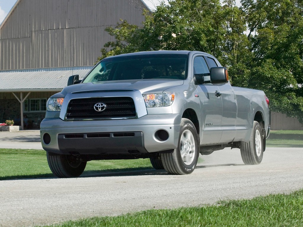 Toyota Tundra photo 9