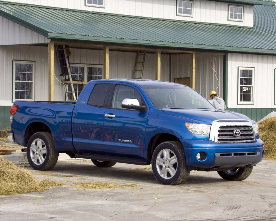 Toyota Tundra photo 18
