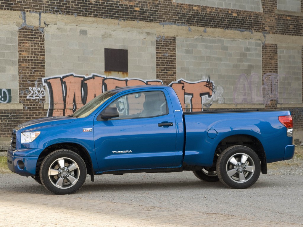 Toyota Tundra photo 8