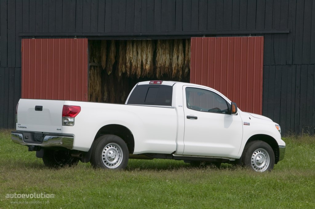 Toyota Tundra photo 3