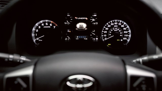 Toyota Tundra foto 17