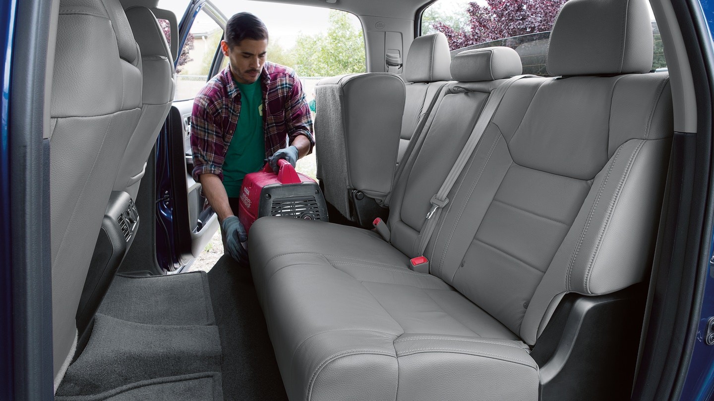 Toyota Tundra photo 21