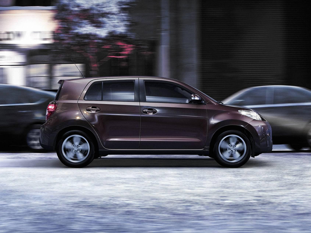 Toyota Urban Cruiser photo 12