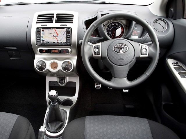 Toyota Urban Cruiser photo 82