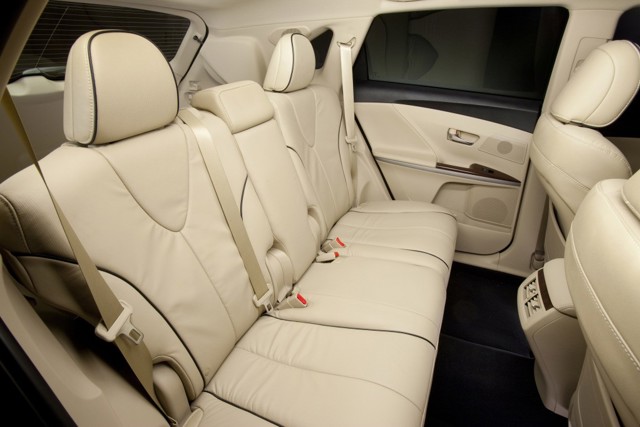 Toyota Venza photo 18